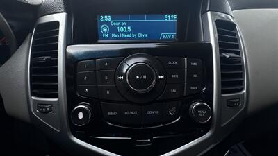 2014 Chevrolet Cruze LS Auto - Photo 15 - Sacramento, CA 95618