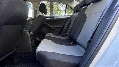 2017 Volkswagen Jetta 1.4T S   - Photo 8 - Davis, CA 95618