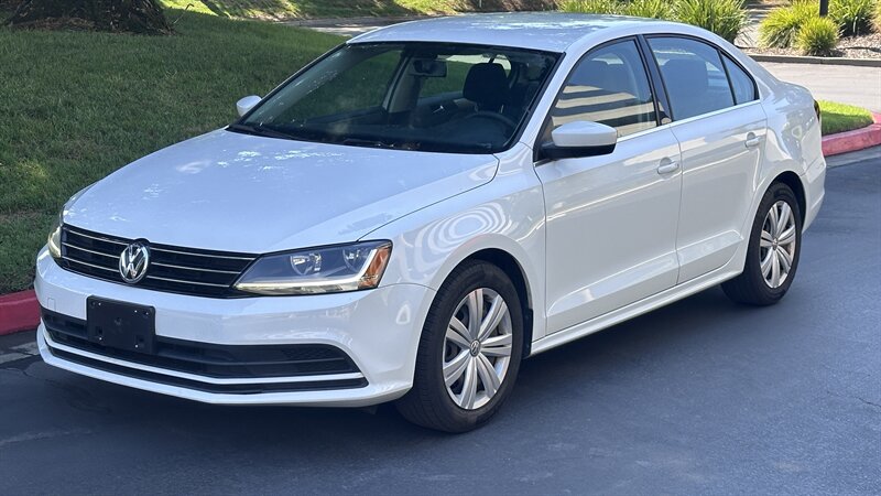 2017 Volkswagen Jetta 1.4T S - Photo 1 - Davis, CA 95618