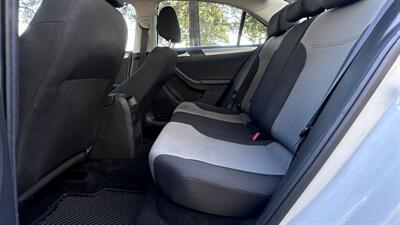 2017 Volkswagen Jetta 1.4T S   - Photo 9 - Davis, CA 95618