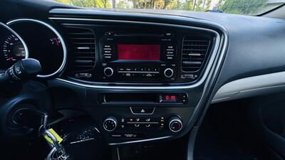 2015 Kia Optima LX - Photo 13 - Sacramento, CA 95618