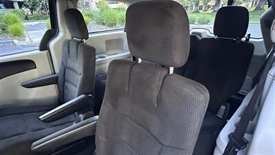 2016 Dodge Grand Caravan SXT - Photo 10 - Sacramento, CA 95618