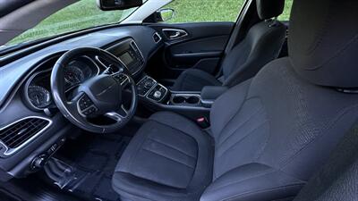 2015 Chrysler 200 Limited   - Photo 6 - Sacramento, CA 95618