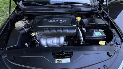 2015 Chrysler 200 Limited   - Photo 15 - Sacramento, CA 95618