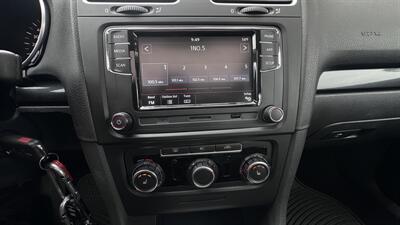 2011 Volkswagen Golf Wagon Comfortline   - Photo 19 - Sacramento, CA 95618