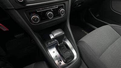 2011 Volkswagen Golf Wagon Comfortline   - Photo 21 - Sacramento, CA 95618
