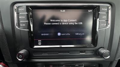 2011 Volkswagen Golf Wagon Comfortline   - Photo 20 - Sacramento, CA 95618