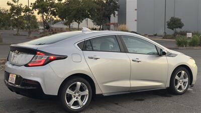 2017 Chevrolet Volt LT   - Photo 9 - Davis, CA 95618