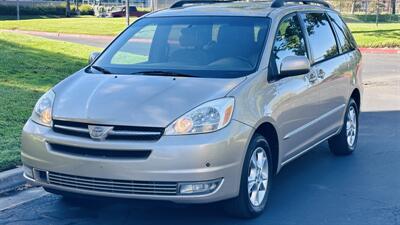 2004 Toyota Sienna XLE 7 Passenger - Photo 1 - Sacramento, CA 95618