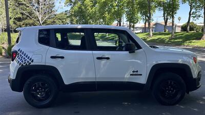 2017 Jeep Renegade Sport   - Photo 6 - Sacramento, CA 95618