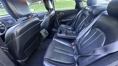2015 Chrysler 200 C - Photo 6 - Sacramento, CA 95618