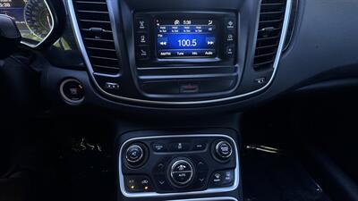 2015 Chrysler 200 C - Photo 14 - Sacramento, CA 95618