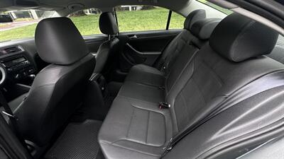 2012 Volkswagen Jetta SE PZEV   - Photo 9 - Sacramento, CA 95618