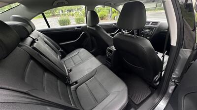 2012 Volkswagen Jetta SE PZEV   - Photo 11 - Sacramento, CA 95618