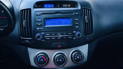 2010 Hyundai ELANTRA SE - Photo 12 - Sacramento, CA 95618
