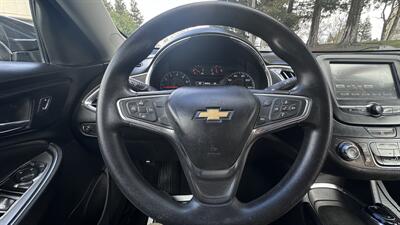 2017 Chevrolet Malibu LT   - Photo 12 - Sacramento, CA 95618