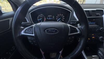 2015 Ford Fusion SE   - Photo 14 - Davis, CA 95618