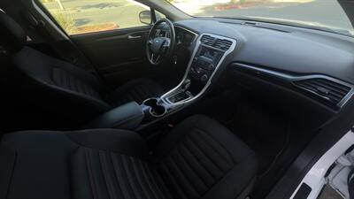 2015 Ford Fusion SE   - Photo 9 - Davis, CA 95618