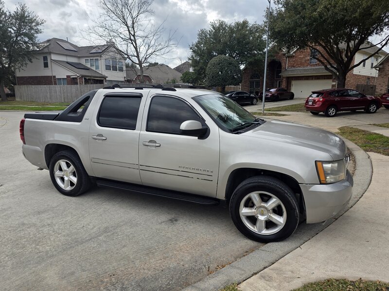2007 Chevrolet Avalanche LTZ RWD