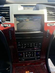 2012 Cadillac Escalade Luxury - Photo 12 - Sacramento, CA 95841