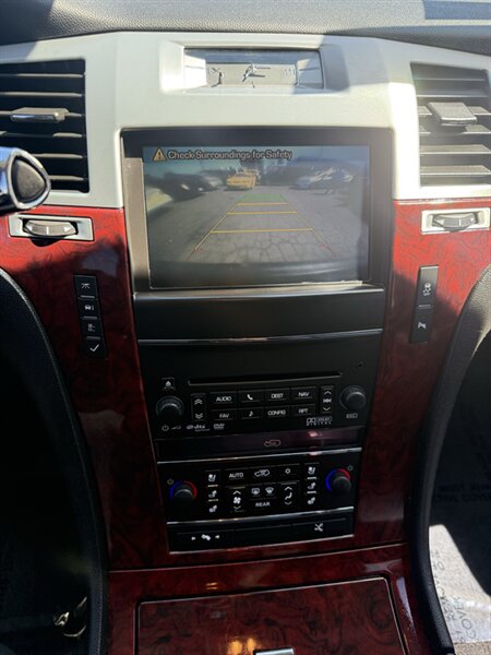 2012 Cadillac Escalade Luxury - Photo 12 - Sacramento, CA 95841