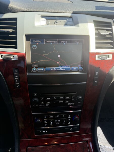 2012 Cadillac Escalade Luxury - Photo 14 - Sacramento, CA 95841