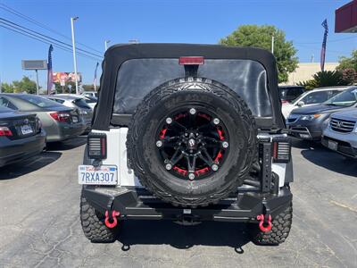 2014 Jeep Wrangler UNLIMITED RUBICON   - Photo 5 - Sacramento, CA 95841