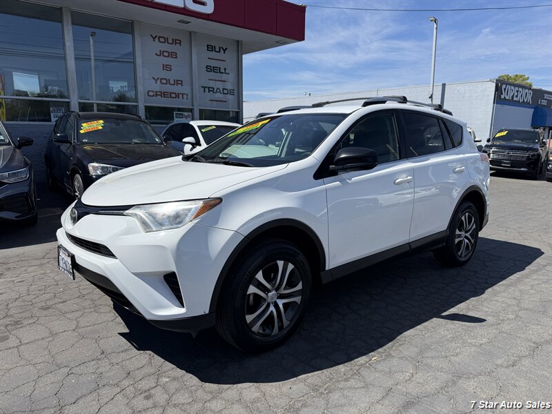 2017 Toyota RAV4 LE - Photo 3 - Sacramento, CA 95841