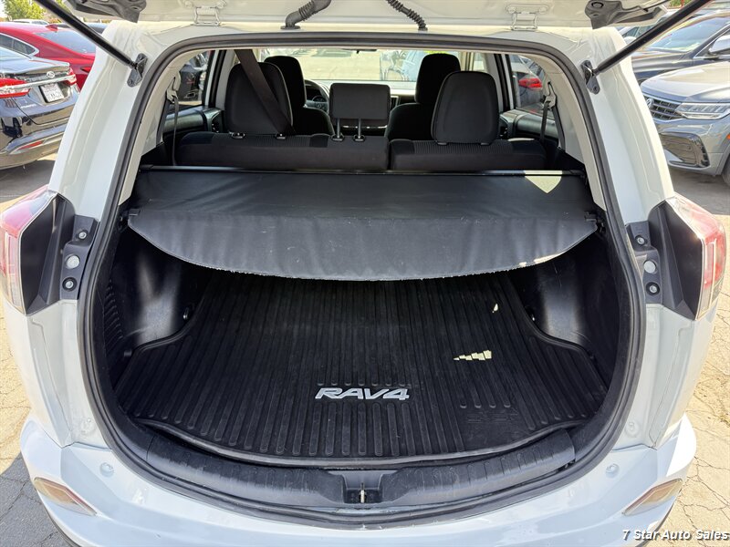 2017 Toyota RAV4 LE - Photo 15 - Sacramento, CA 95841