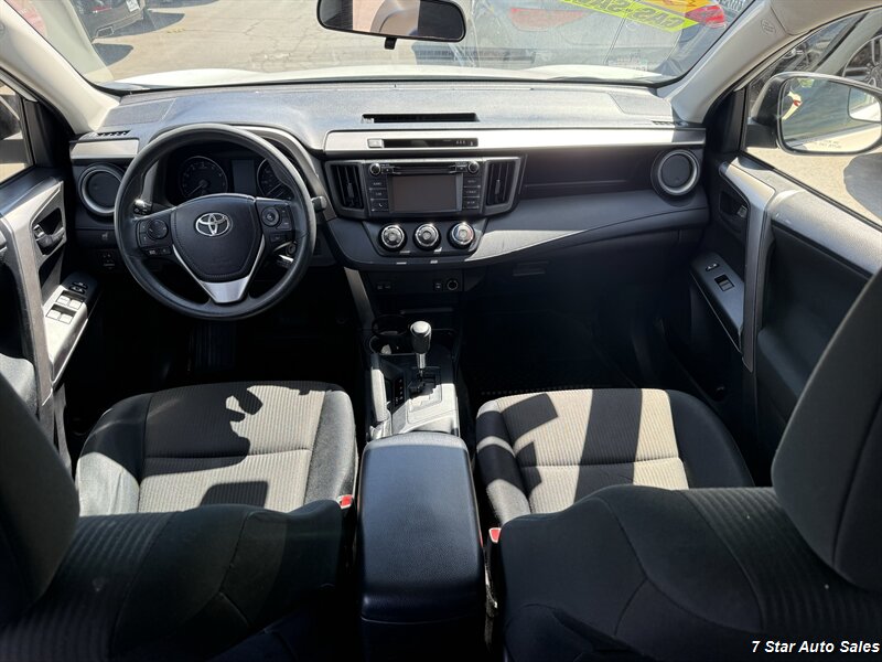 2017 Toyota RAV4 LE - Photo 10 - Sacramento, CA 95841