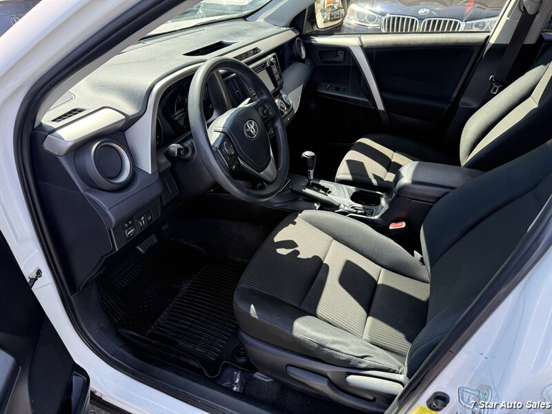 2017 Toyota RAV4 LE - Photo 9 - Sacramento, CA 95841