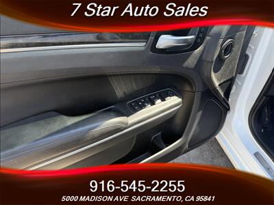 2017 Chrysler 300C   - Photo 7 - Sacramento, CA 95841