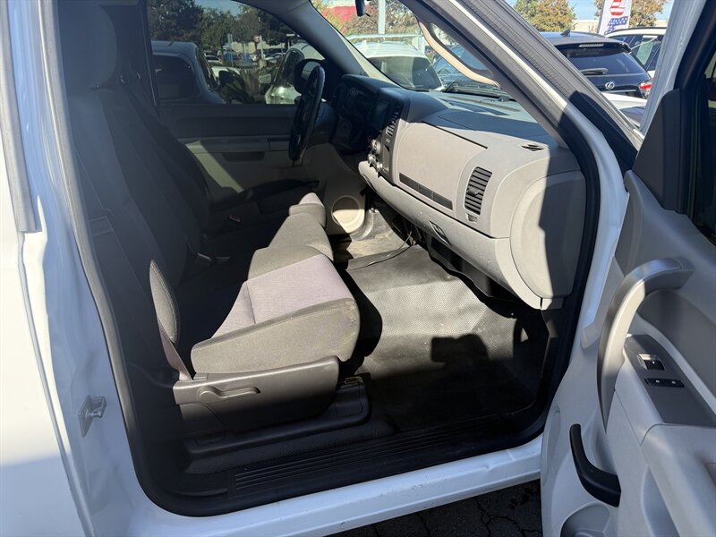 2013 Chevrolet Silverado 2500 Work Truck - Photo 14 - Sacramento, CA 95841