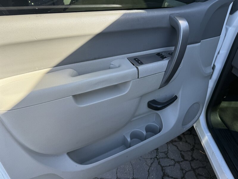 2013 Chevrolet Silverado 2500 Work Truck - Photo 7 - Sacramento, CA 95841