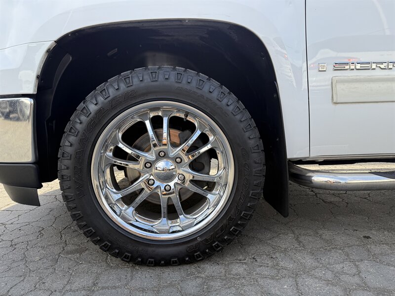 2008 GMC Sierra 1500 SLE1   - Photo 18 - Sacramento, CA 95841
