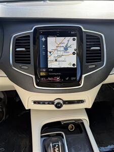 2022 Volvo XC90 T5 Momentum   - Photo 15 - Sacramento, CA 95841