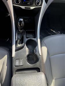 2012 Hyundai SONATA Limited   - Photo 12 - Sacramento, CA 95841