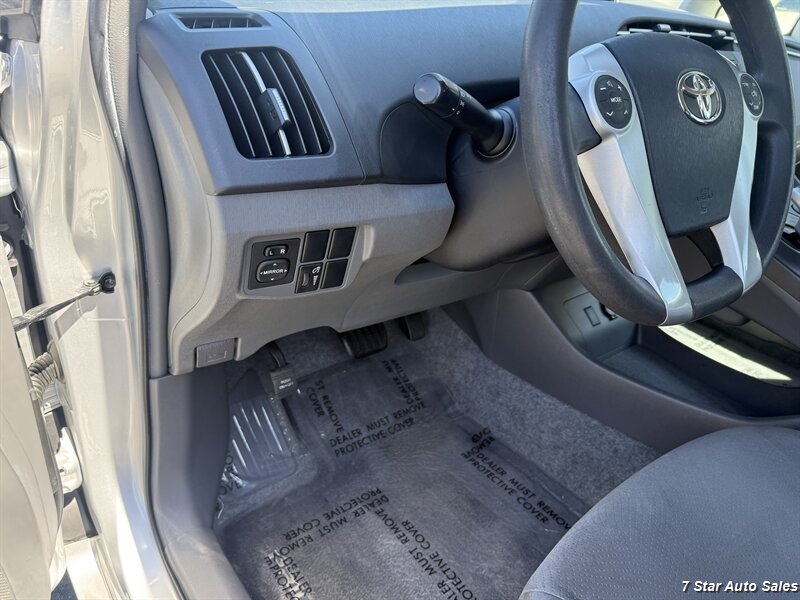 2010 Toyota Prius I - Photo 8 - Sacramento, CA 95841