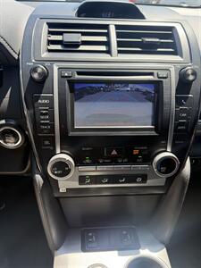 2013 Toyota Camry SE V6   - Photo 14 - Sacramento, CA 95841