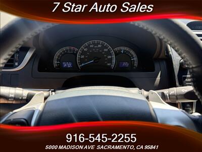 2013 Toyota Camry SE V6   - Photo 11 - Sacramento, CA 95841