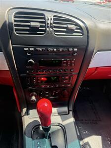 2002 Ford Thunderbird Deluxe   - Photo 12 - Sacramento, CA 95841