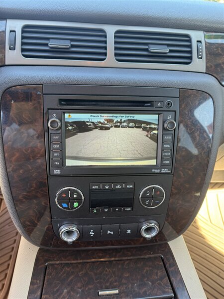 2011 GMC Yukon Denali - Photo 13 - Sacramento, CA 95841