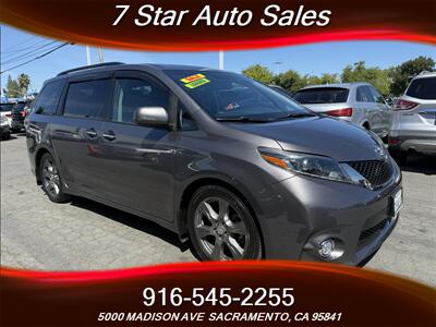 2017 Toyota Sienna SE 8-Passenger Minivan