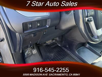 2017 Toyota Sienna SE 8-Passenger   - Photo 8 - Sacramento, CA 95841