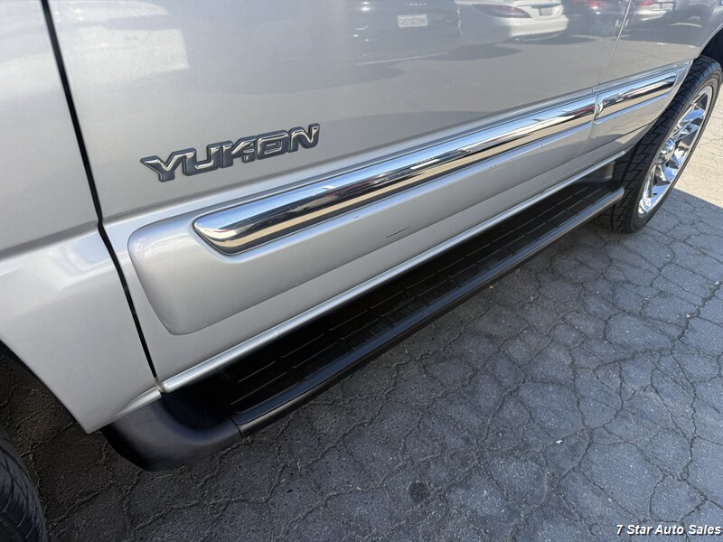 2005 GMC Yukon SLT - Photo 15 - Sacramento, CA 95841