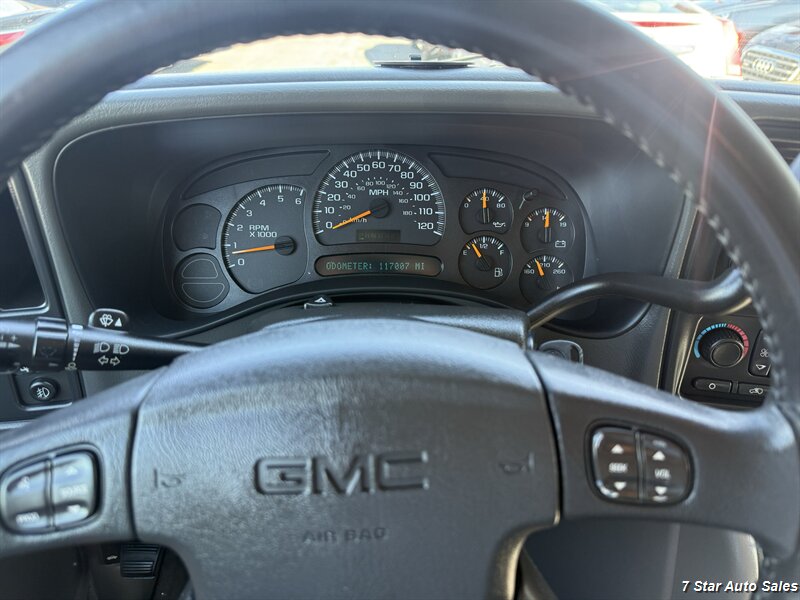 2005 GMC Yukon SLT - Photo 9 - Sacramento, CA 95841