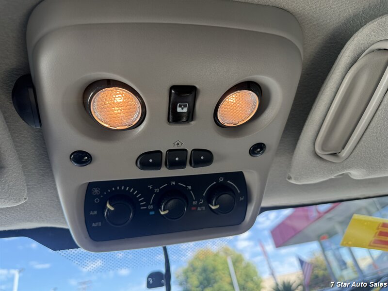 2005 GMC Yukon SLT - Photo 12 - Sacramento, CA 95841