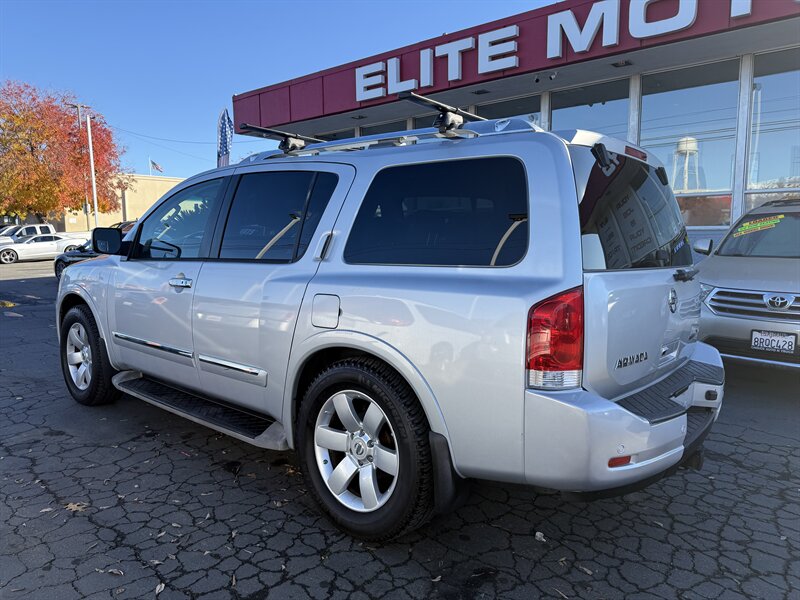 2011 Nissan Armada SL photo 5