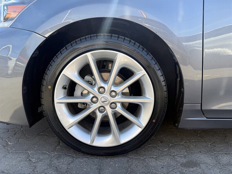 2012 Lexus CT 200h   - Photo 21 - Sacramento, CA 95841