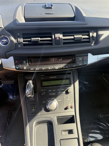 2012 Lexus CT 200h   - Photo 13 - Sacramento, CA 95841